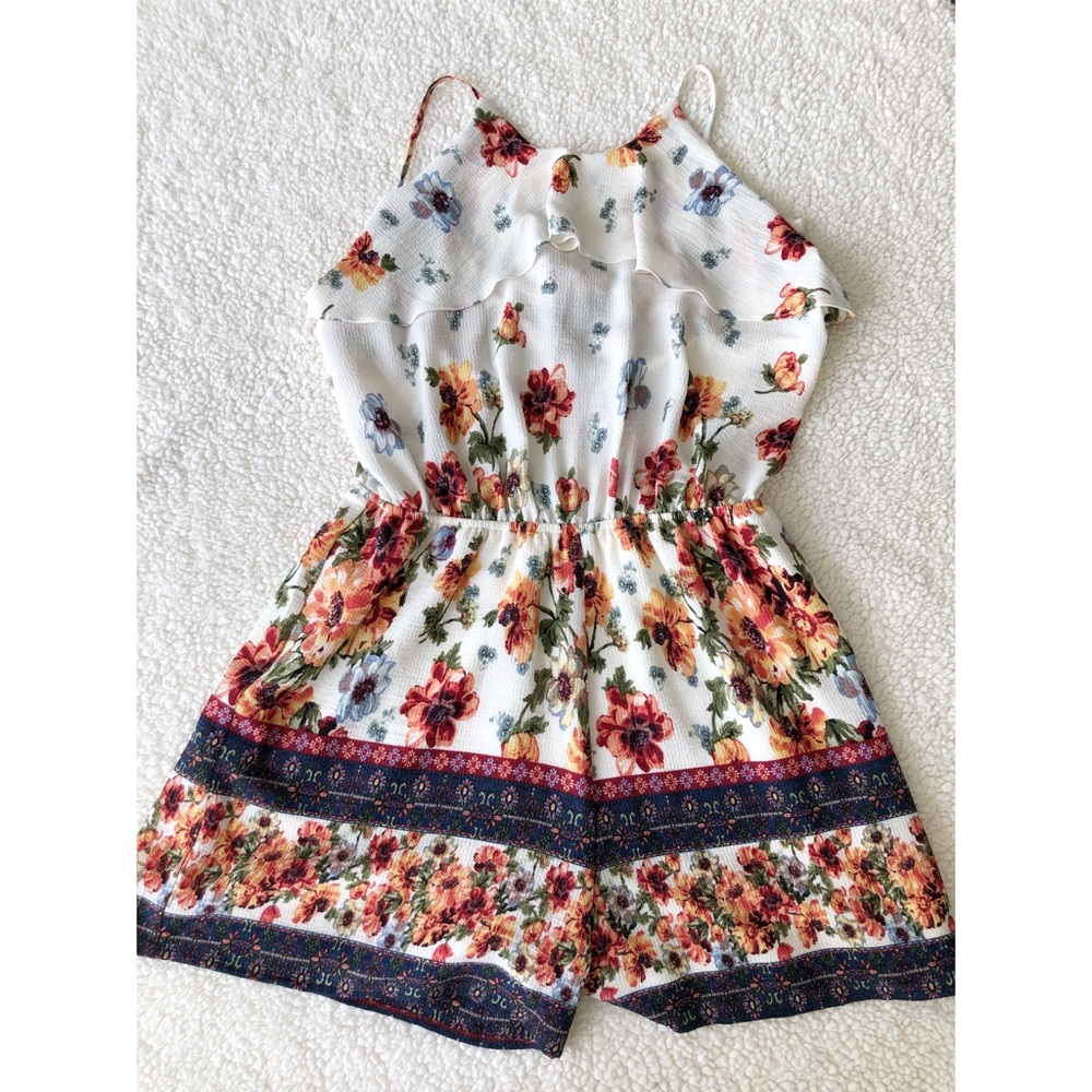 Francesca’s White Floral Romper Open Tie Back